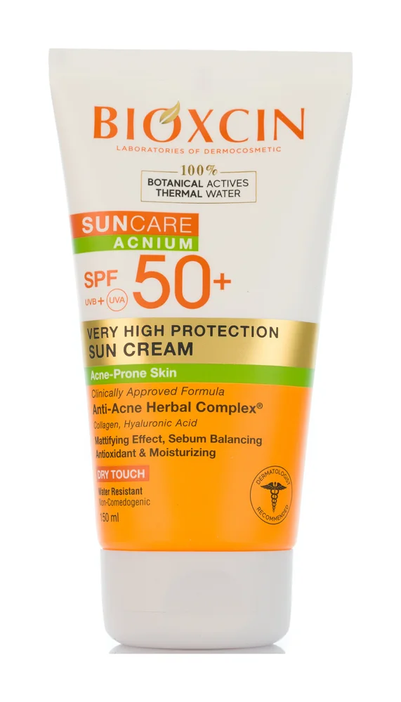 صن كير أكنيوم SPF 50+